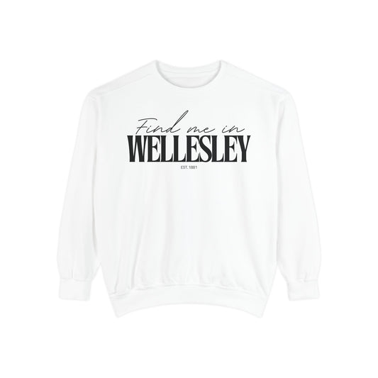 Wellesley Cozy Sweatshirt, Unisex Garment-Dyed Crew, Casual Wear, Gift for Friends, Fall Fashion, Lounge Style
