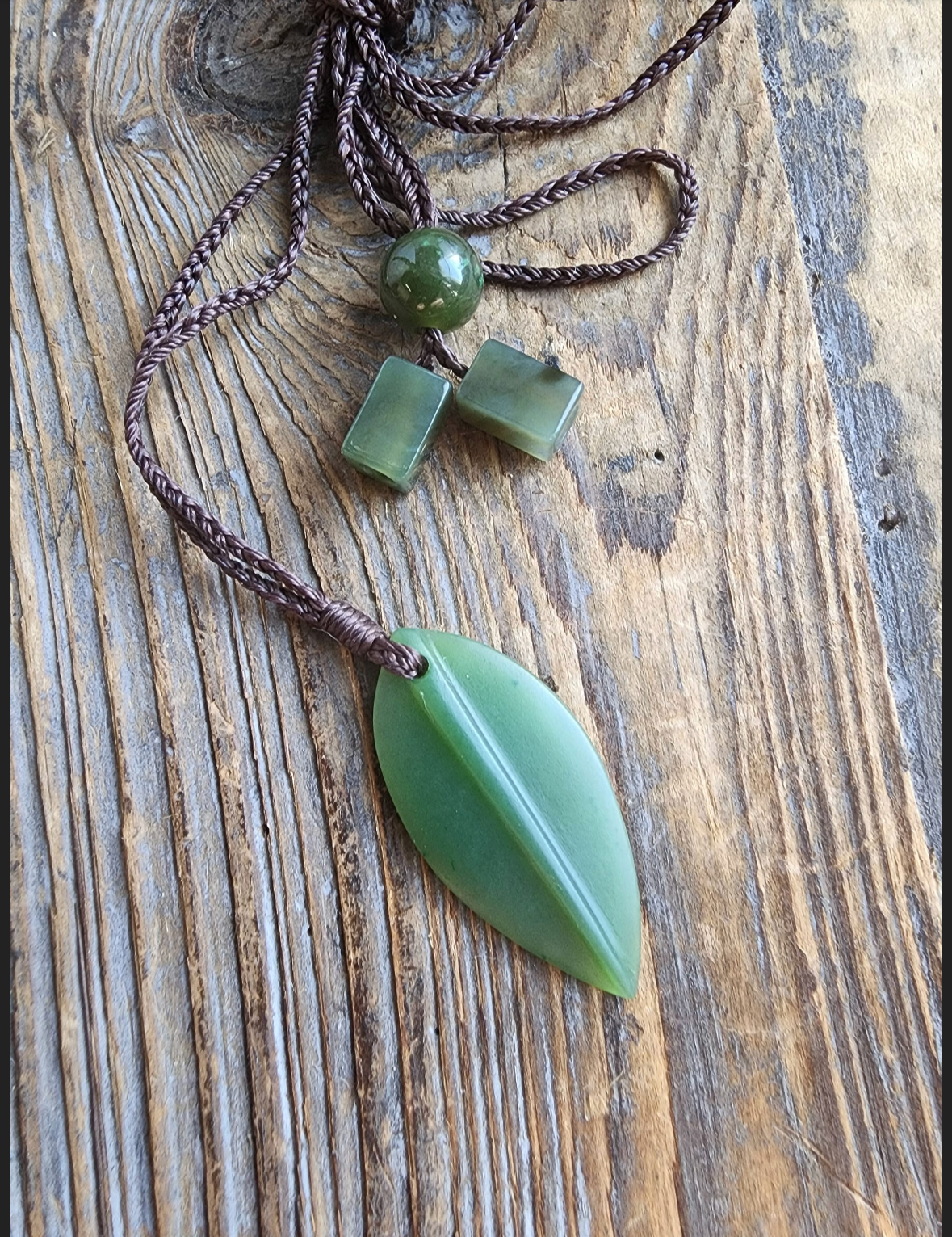 Jade Leaf, Pendant 30mm
