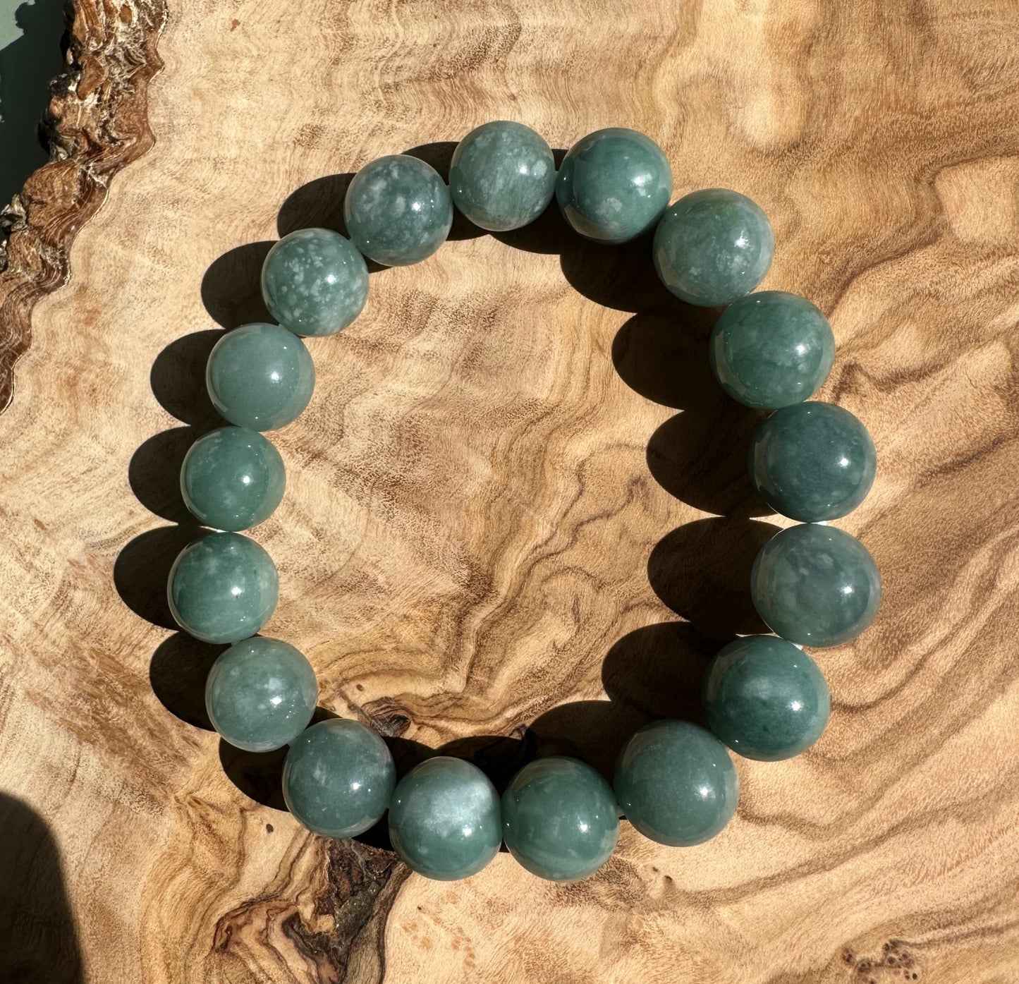 Guatemalan Jadeite Bead Bracelet - 12mm