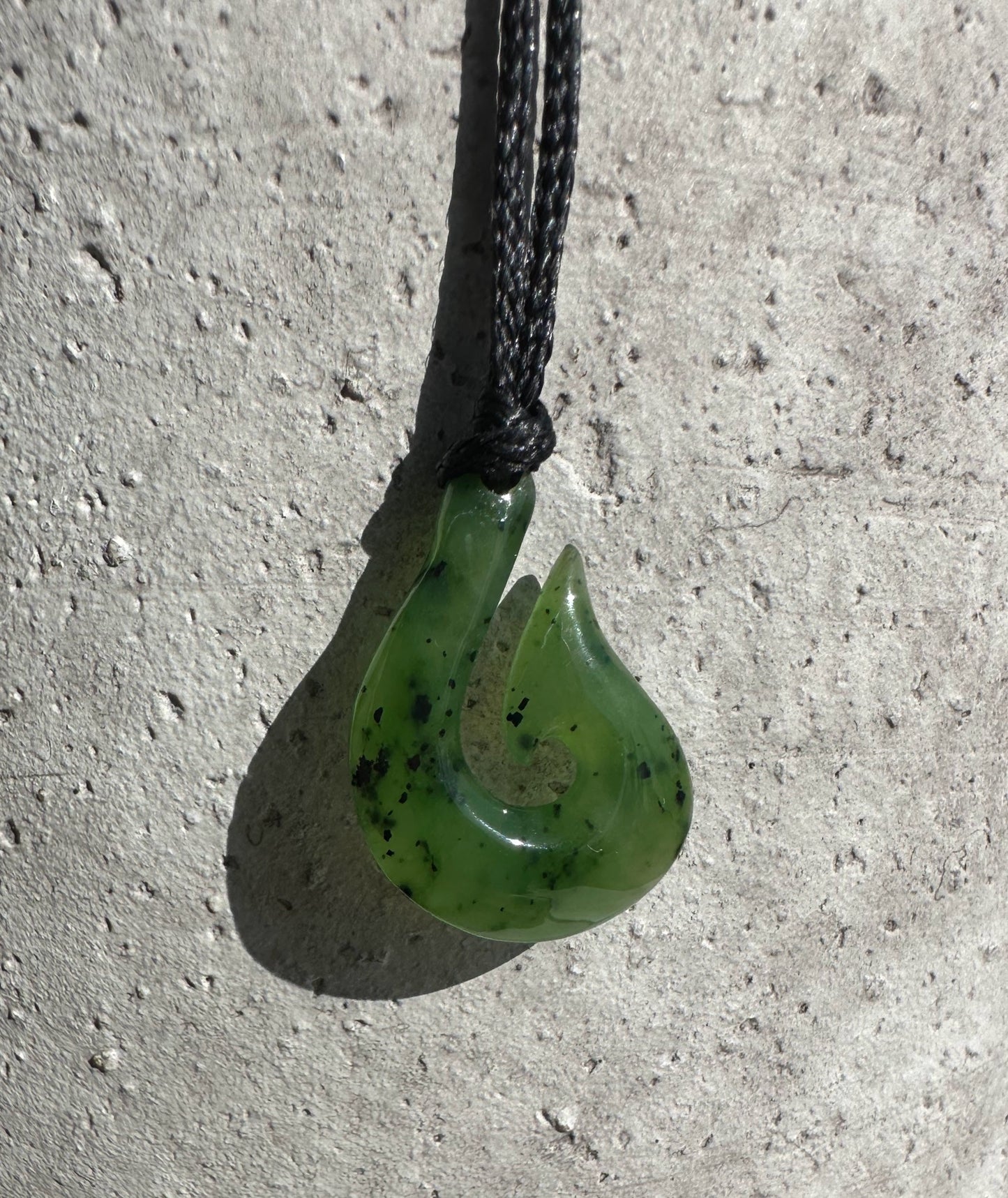 Jade Pendant, Fish Hook Small 20mm