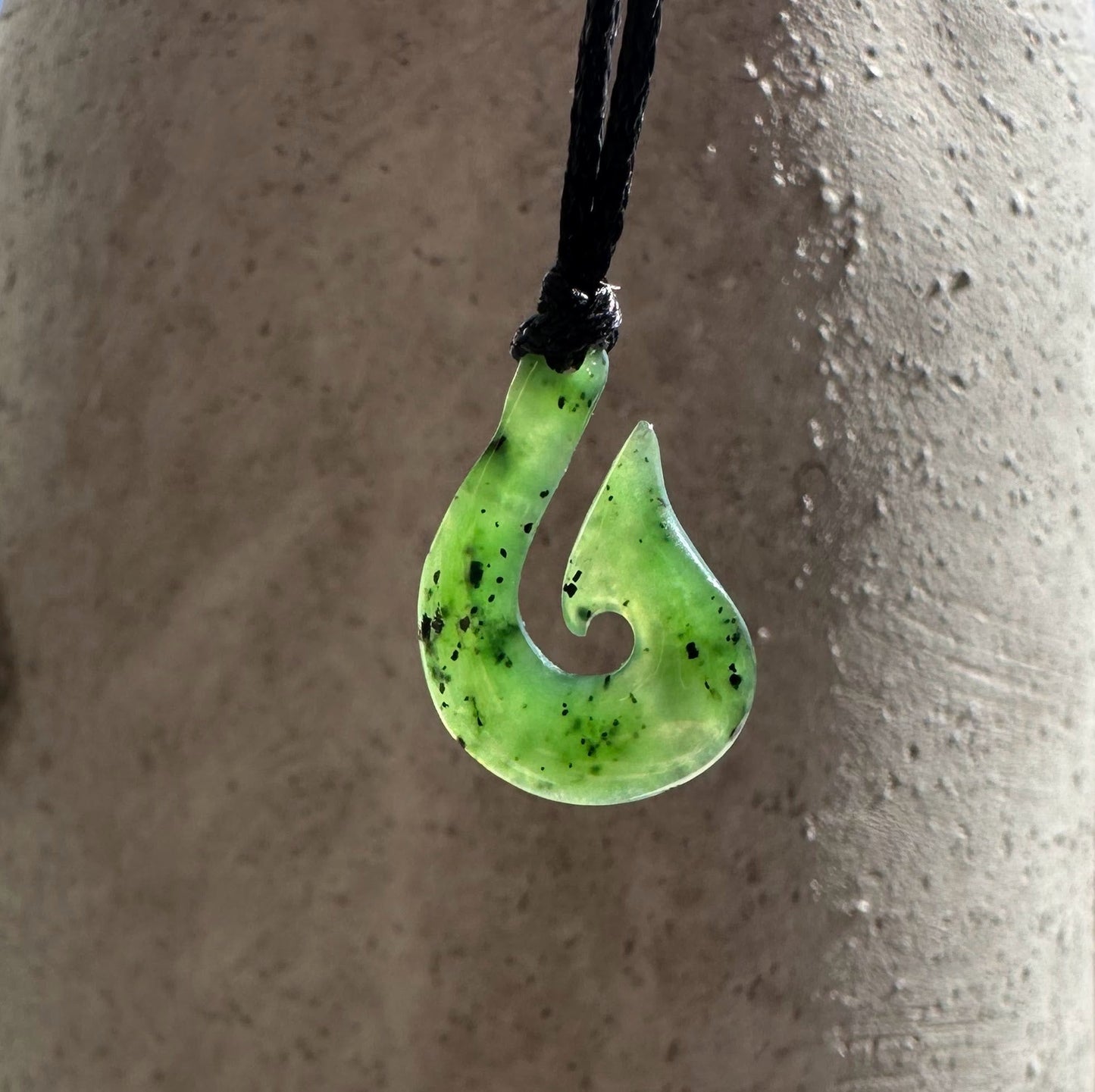 Jade Pendant, Fish Hook Small 20mm