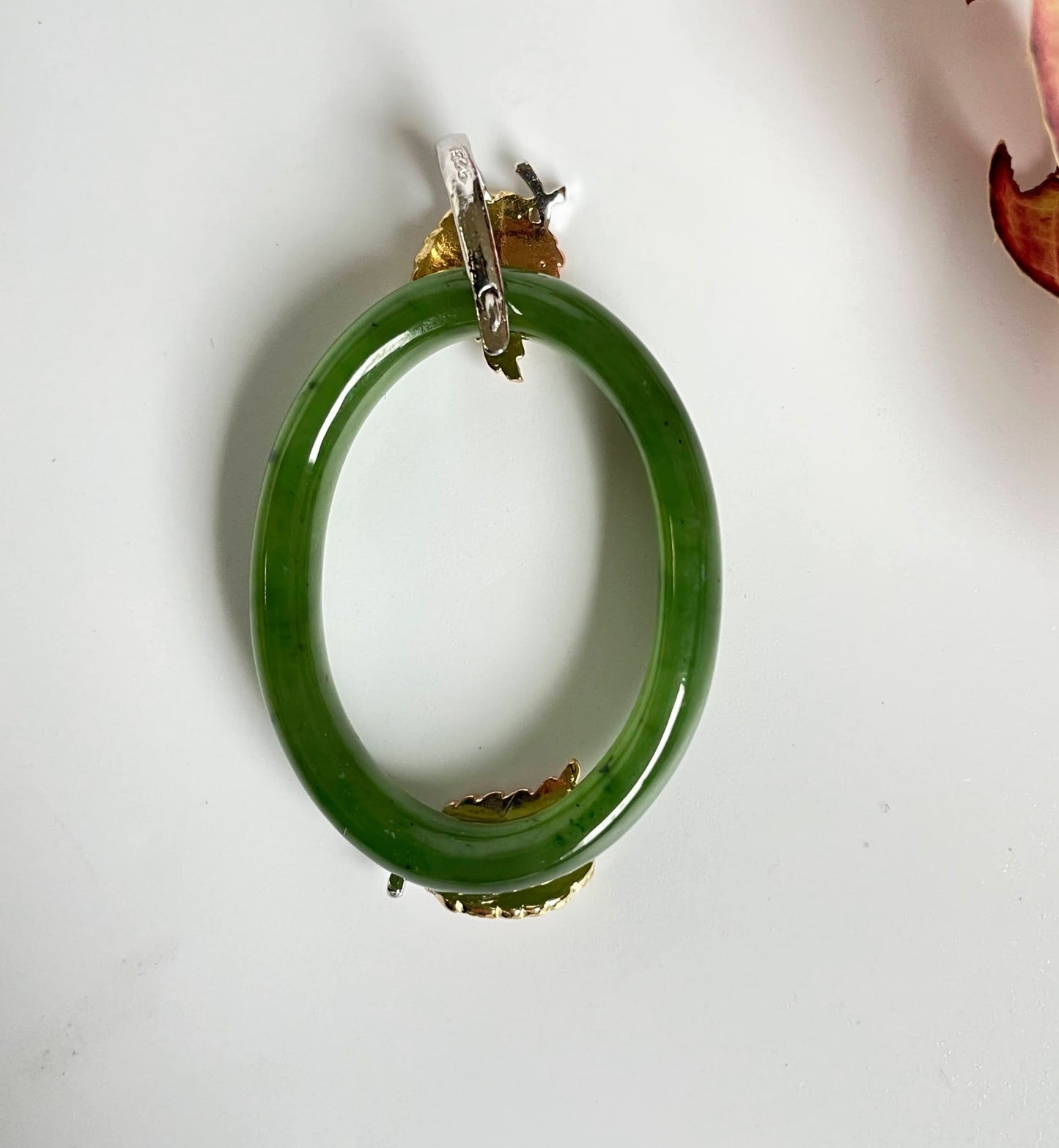 Jade Oval Pendant with Leaf accents, 35mm