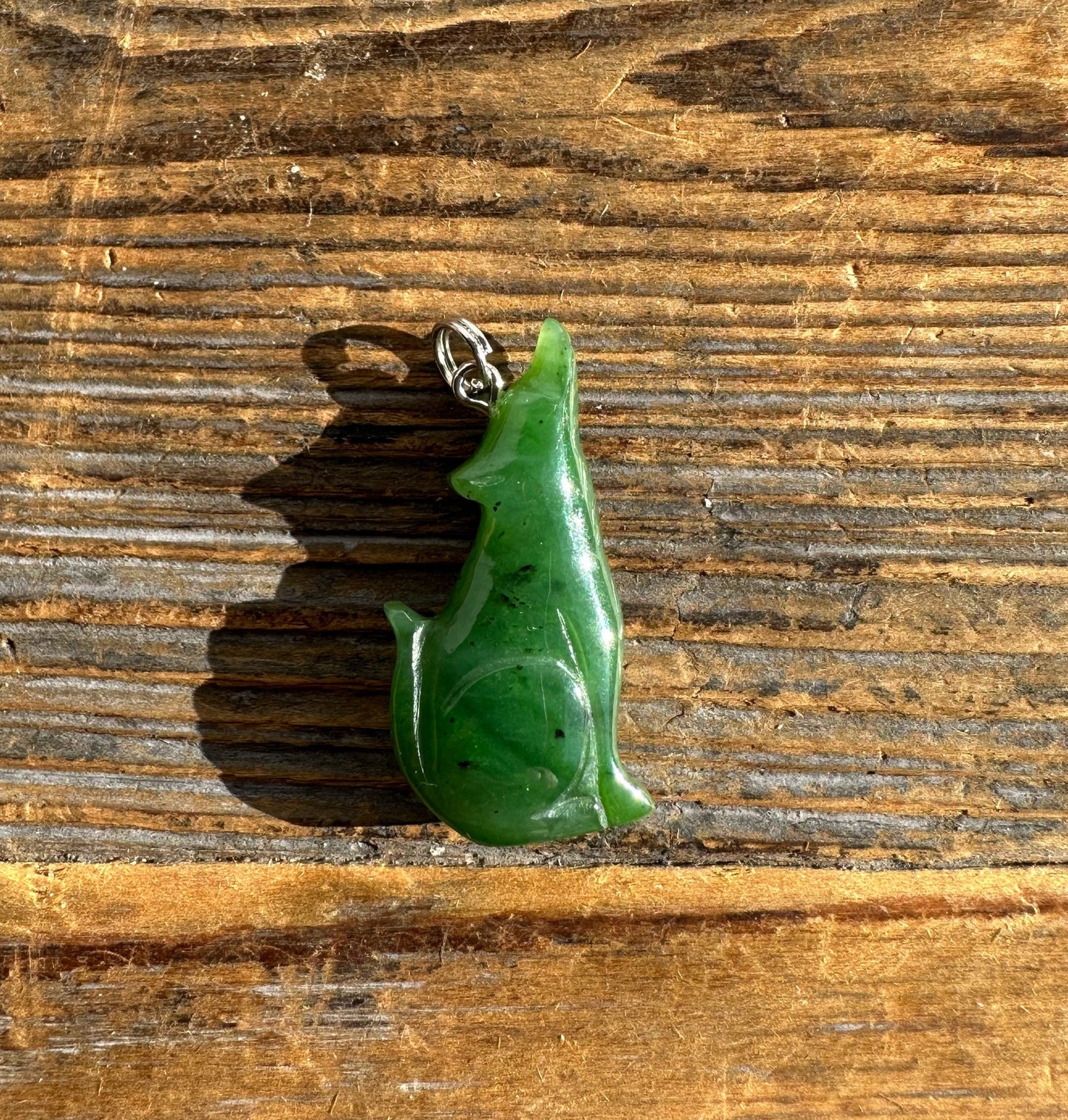 Jade Pendant, Wolf 30mm