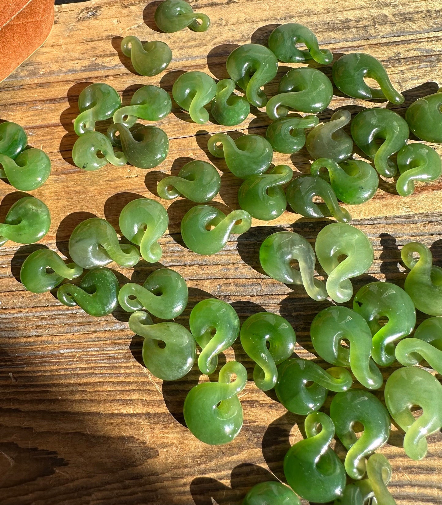 Canadian Jade Infinity Twist, 15/16/18/20mm, Sold Individually