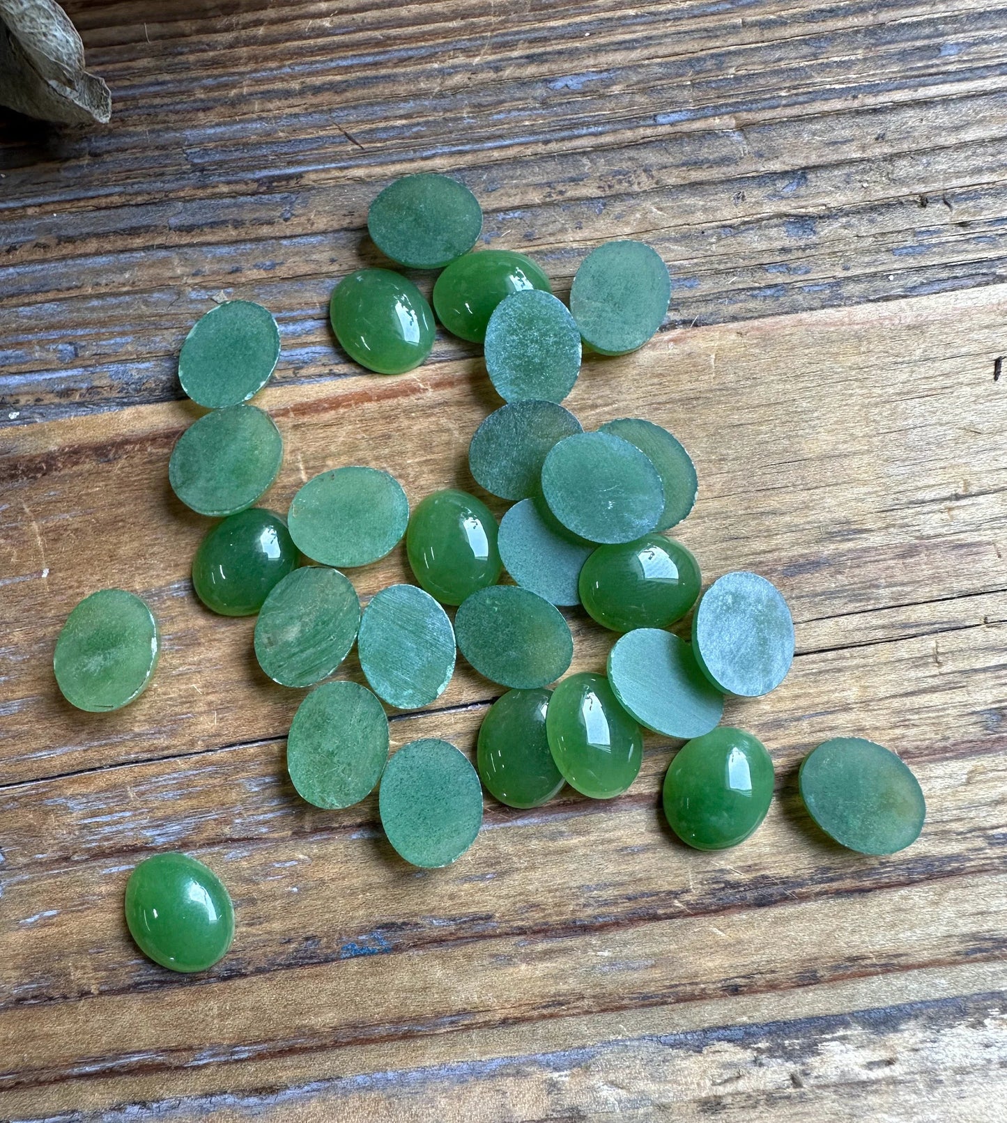 Canadian Jade Oval Cabochon - 8x10mm